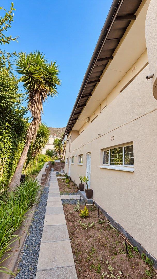 1 Bedroom Property for Sale in Green Point Western Cape
